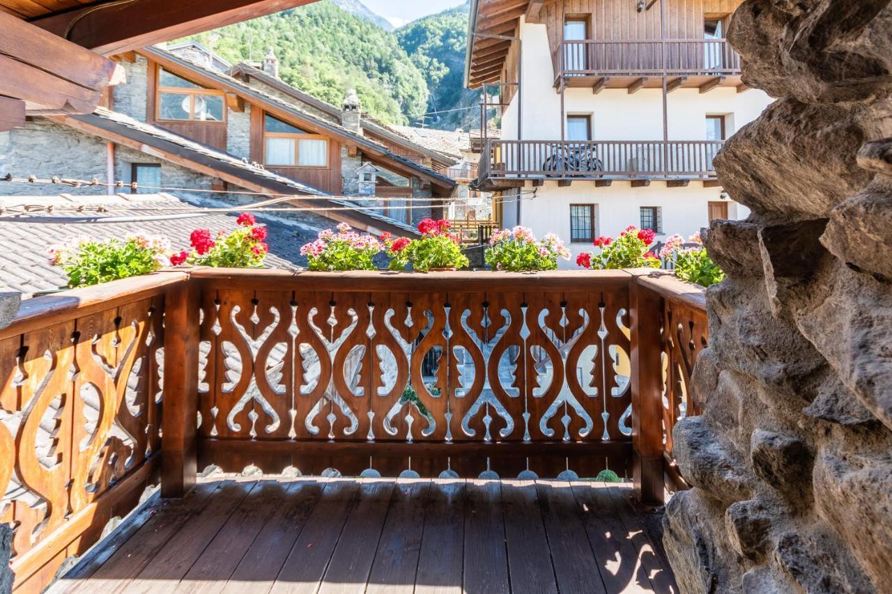 L'Atelier Du Temps - Woodstone Villa Aosta Dış mekan fotoğraf